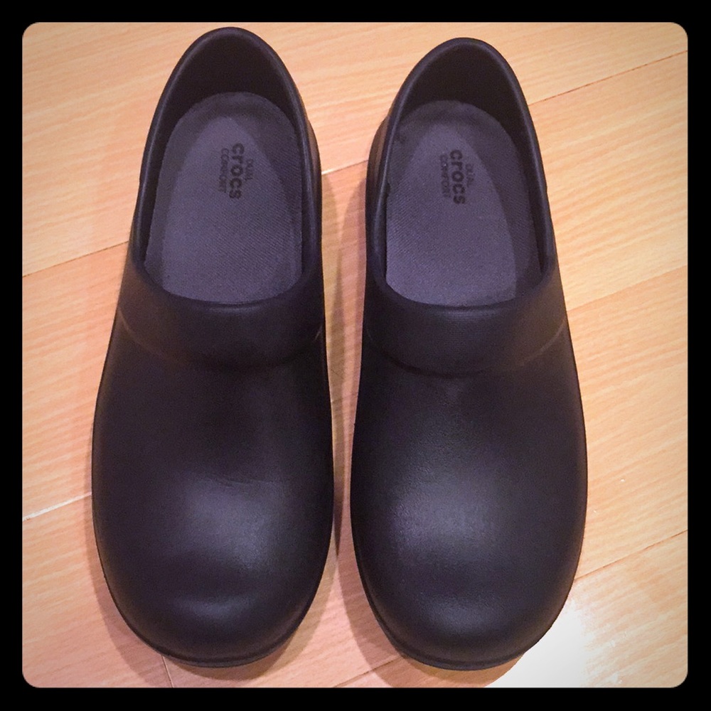 Black crocs👩🏻‍⚕️Sz 10w